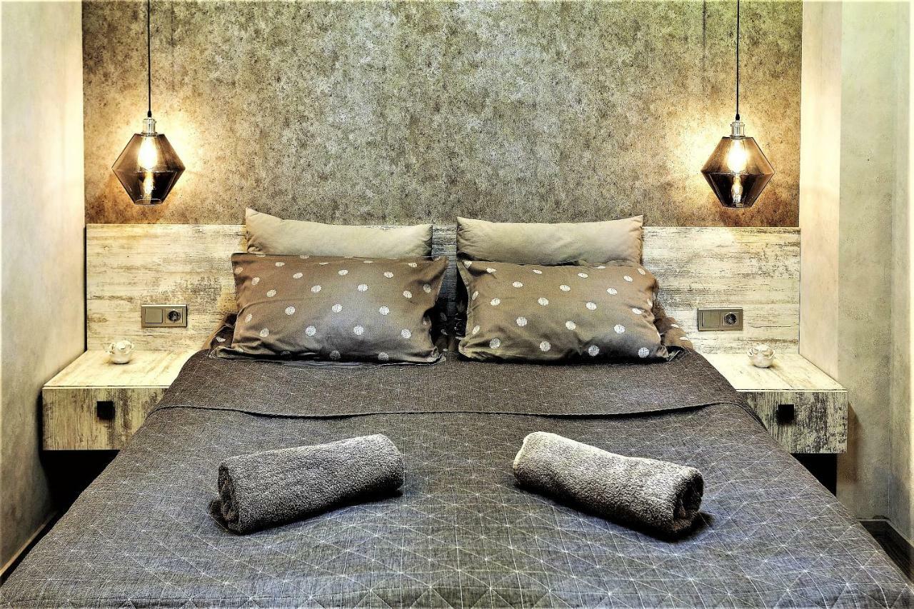 Very Center Of The Old City-stylish Apartment